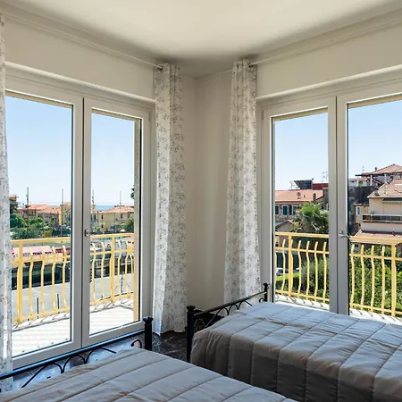 Maura By Interhome Apartmán Riva Ligure