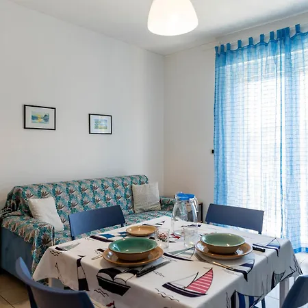 Maura By Interhome Apartmán *