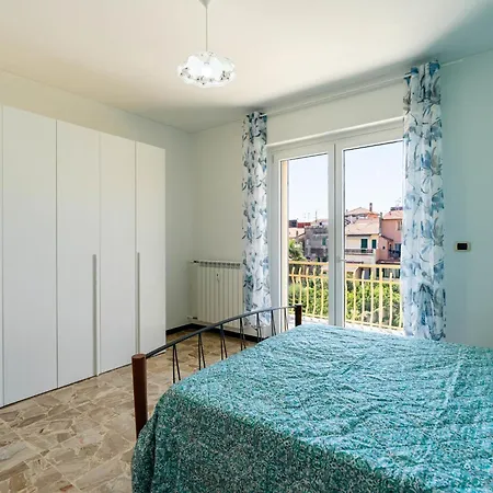 Maura By Interhome *